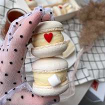 Торты и макаронсы, в Москве