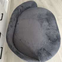 Полукруглый диван, в Санкт-Петербурге