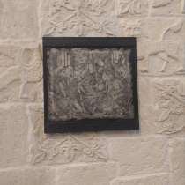 Гравюра на гипсе "Рождество Христово". Черная, в Москве