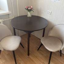 Продам стол и два стула, в Надыме