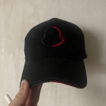 Кепка Moncler, в Москве