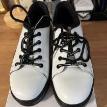 Кроссовки кожаные женские 36 размер, в Москве
