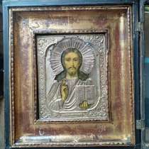 Икона Спас Иисус в киоте, в Москве