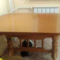 Полированный деревянный стол, в Самаре