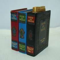 Сигаретница с зажигалкой Трехтомник (R660), в Москве