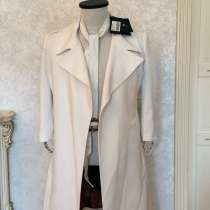 Пальто от Elisabetta Franchi, в Москве