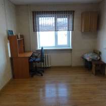 Продам 1 комнату в коммунальной квартире 13, 3 кв. м. на 2 э, в Магадане