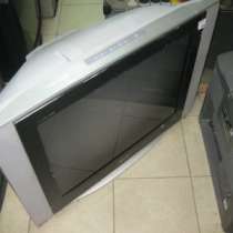 телевизор Rolsen 72см, в Томске