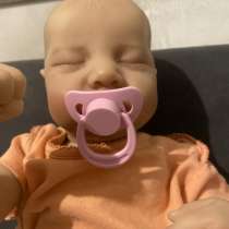 Продаю реборна за 3500,девочка силиконовая, можно купать, в Иркутске